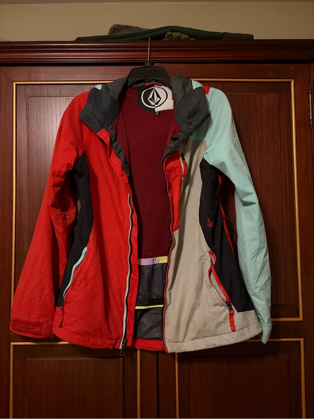 Volcom Multicolor Zip Up Snowboarding Shell Jacket - Picture 3 of 5